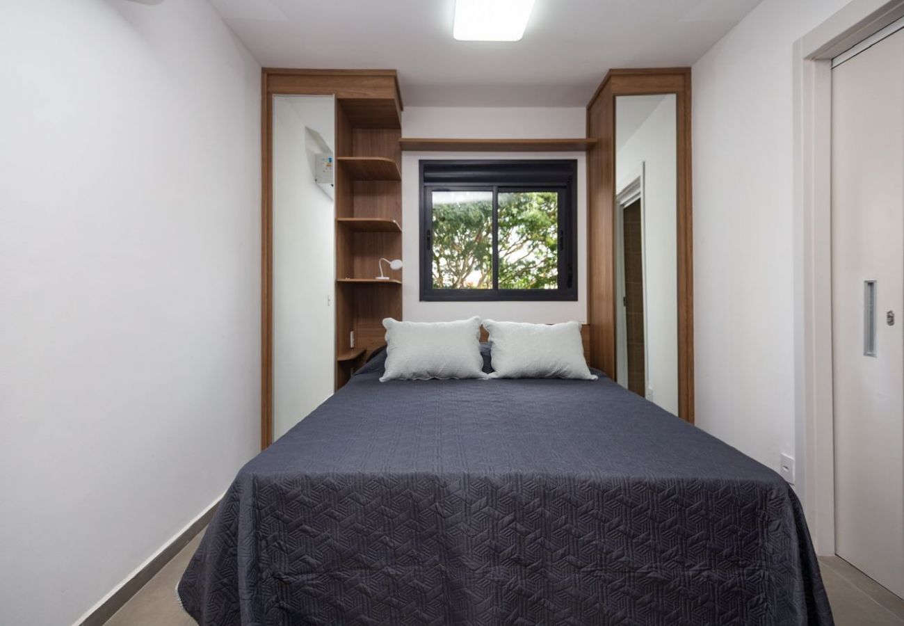 Apartamento em São Paulo - Studio com Varanda ao Lado da Estação Pinheiros