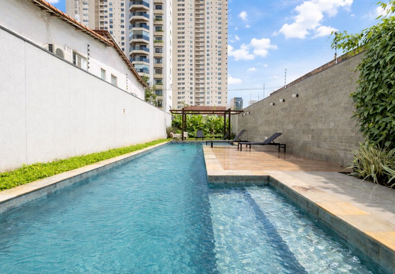 Apartamento em São Paulo - Apto na Vila Olímpia com Academia e Smart Lock