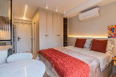 Estúdio em São Paulo - Studio de Alto Padrão com Piscina na Vila Mariana