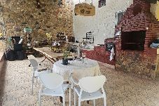 Casa em Pindamonhangaba - Casa de Campo c/ Vista, Churrasqueira e Playground