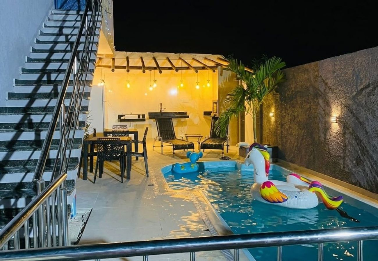 Apartamento em Porto Seguro - Apto 04 c Ar Condicionado, Piscina e Churrasqueira