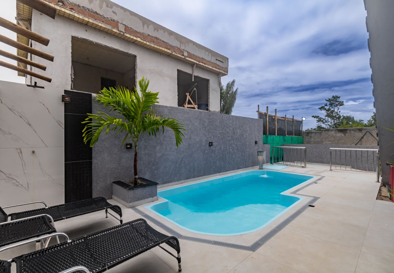 Apartamento em Porto Seguro - Apto 04 c Ar Condicionado, Piscina e Churrasqueira