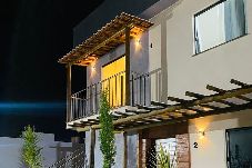 Apartamento em Porto Seguro - Apto 04 c Ar Condicionado, Piscina e Churrasqueira