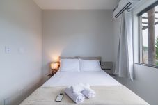 Apartamento em Porto Seguro - Apto 04 c Ar Condicionado, Piscina e Churrasqueira