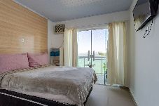 Apartamento em Mangaratiba - Studio Pet friendly Vista Mar a 750m da praia