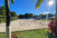 Casa em Barra do Jacuípe - Casa com Piscina e Quadras em Condomínio - Jacuípe