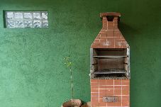 Fazenda em Itanhaém - Chácara Pet Friendly com Churrasqueira no Gaivota