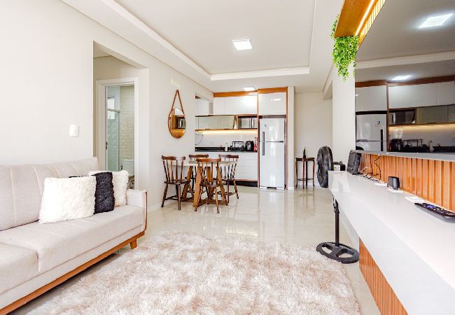 Apartamento em Florianópolis - Apartamento c Churrasqueira e 2 vagas nos Ingleses