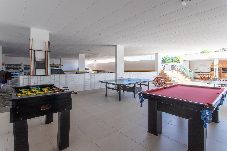 Apartamento em Guarapari - Apto com Piscina, Sauna e Garagem a 120 m da Praia