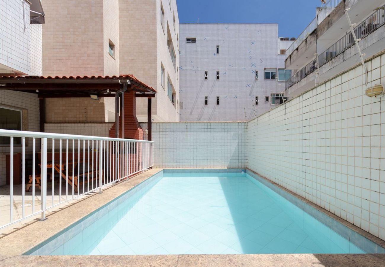 Apartamento em Rio de Janeiro - Apto Climatizado c/ Piscina e Vaga a 160m da Praia