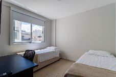 Apartamento em Rio de Janeiro - Apto Climatizado c/ Piscina e Vaga a 160m da Praia