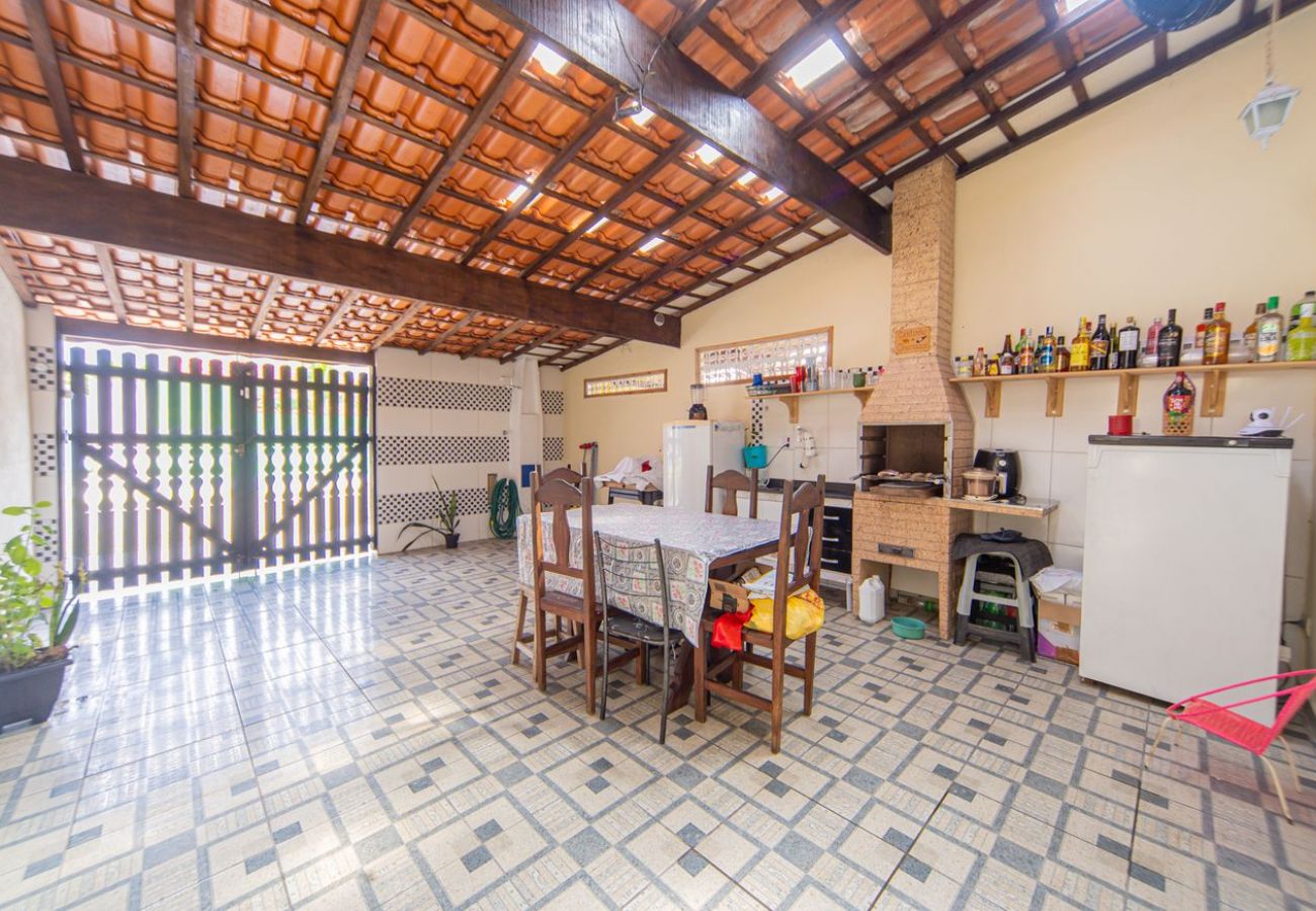 Casa em Itanhaém - Casa com Área Gourmet a 5 min da Praia de Gaivotas