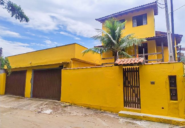 Casa em Bertioga - Casa para 15 com Churrasqueira e Ar a 35m da Praia