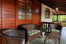 Casa em Campos do Jordão - Casa com Lareira e 3 suítes no Parque das Fontes