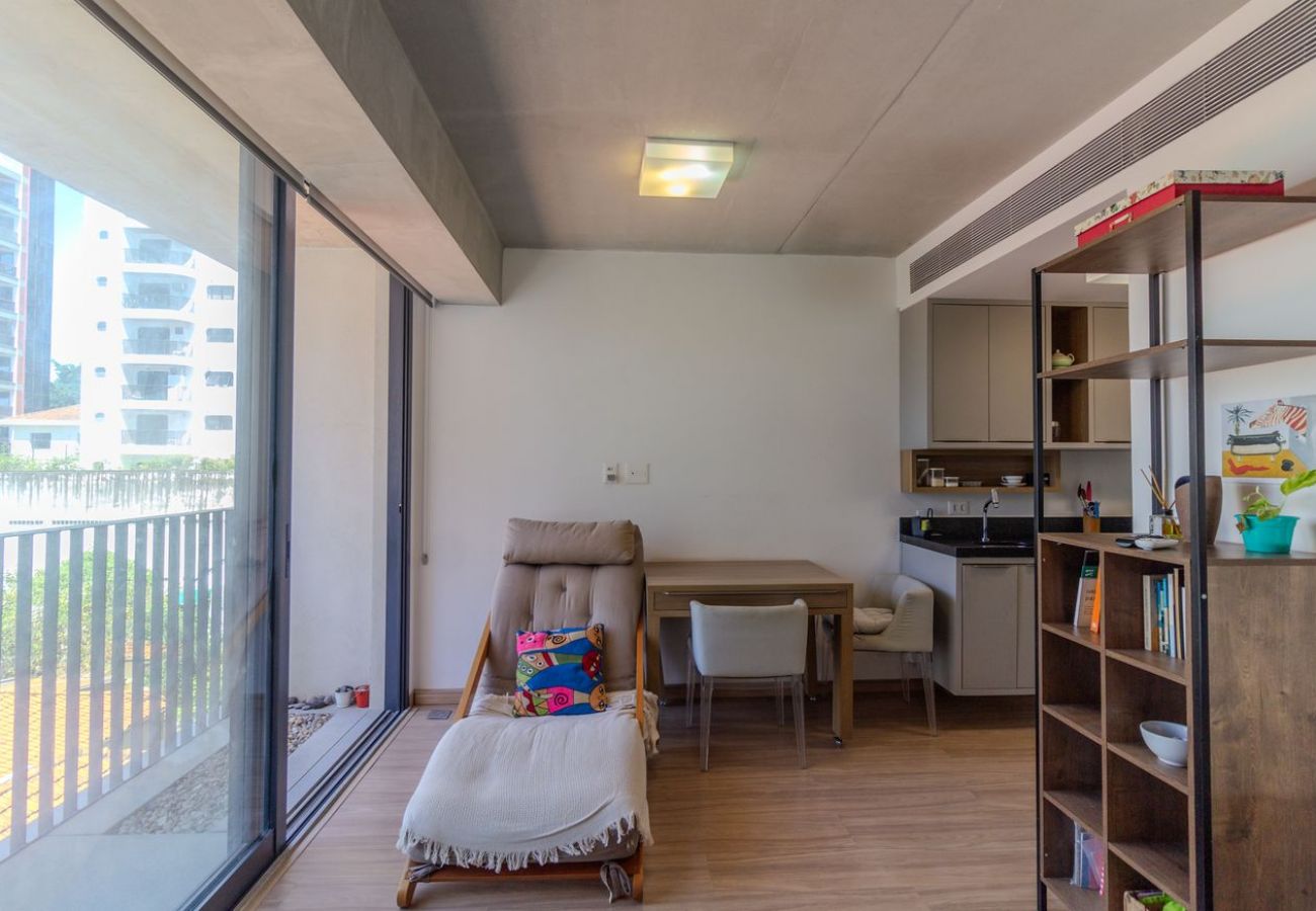Estúdio em São Paulo - Studio com Piscina a 350m do metrô - Vila Madalena