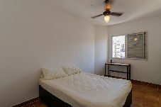 Apartamento em Praia Grande - Apto c/ Garagem a 230 metros da Praia no Vila Tupi