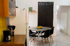 Casa em Ubatuba - Casa com 2 suítes e Churrasqueira no Figueira