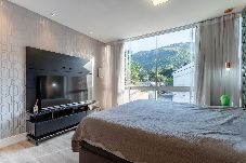 Casa em Rio de Janeiro - Casa Climatizada com Hidromassagem em Jacarepaguá