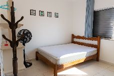 Apartamento em Ubatuba - Apartamento com Garagem Coberta a 400m da praia