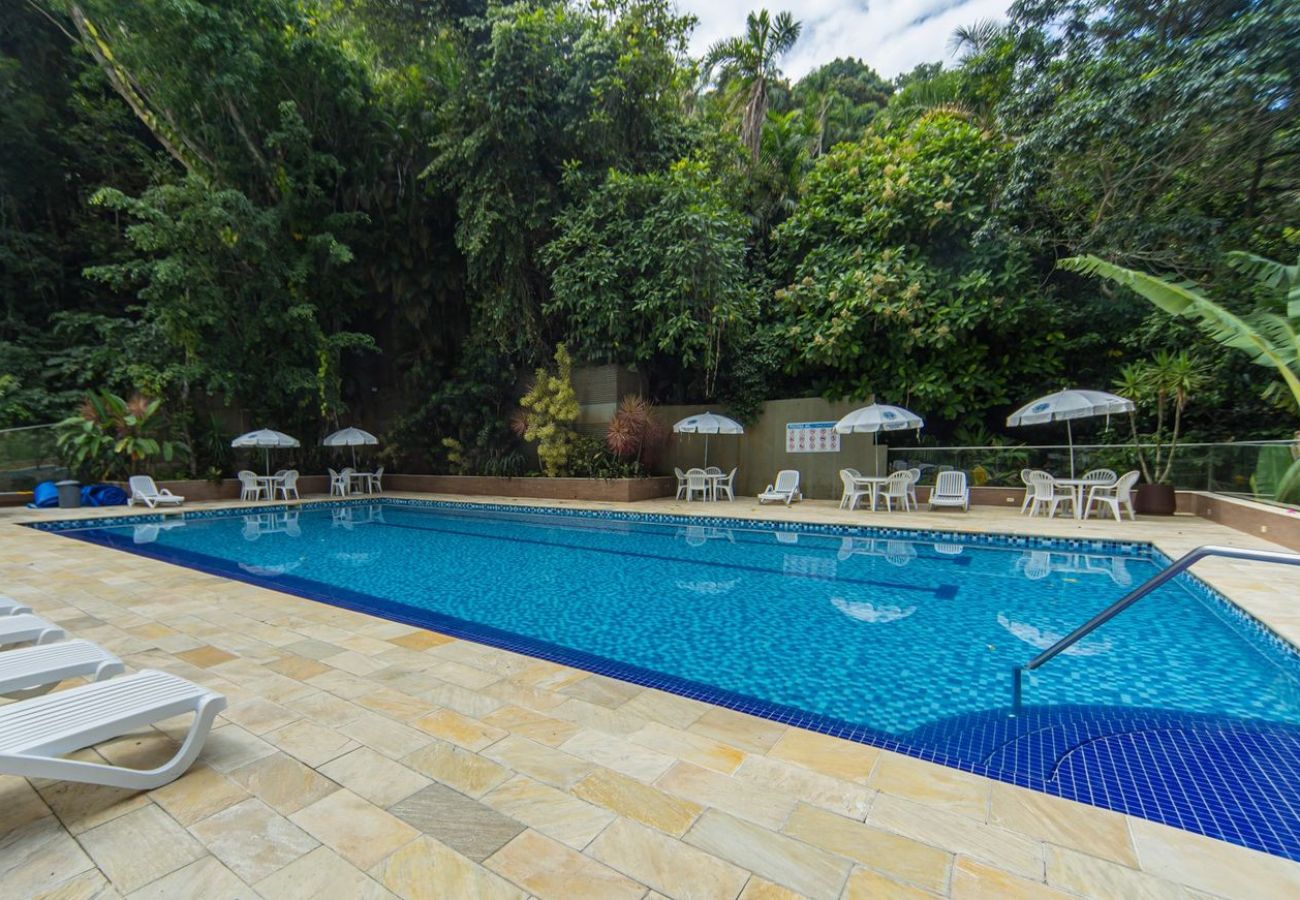 Apartamento em Guarujá - Apto com 3 quartos a 200m da Praia Pitangueiras