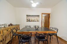 Apartamento em Guarujá - Apto com 3 quartos a 200m da Praia Pitangueiras