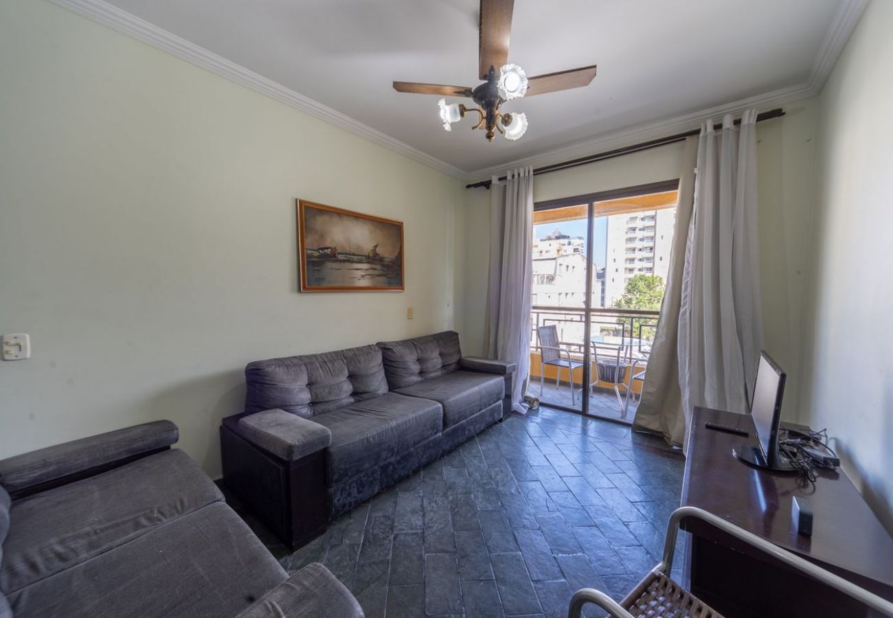 Apartamento em Guarujá - Apartamento Pet Friendly a 450m da Praia Enseada 