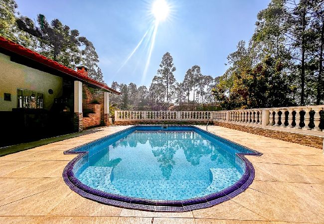 Casa de Campo em Itapevi - Casa de Campo com Balanço na Árvore