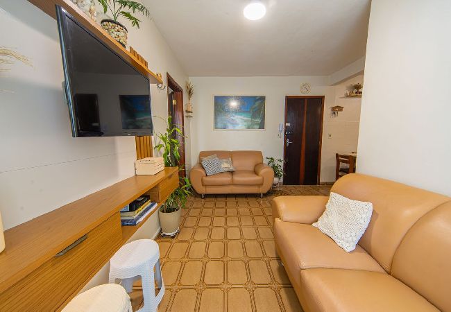 Apartamento em Praia Grande - Apto para 6 com Garagem a 450m da Praia do Forte