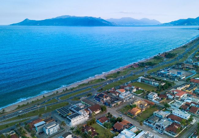 Chalé em Caraguatatuba - Chalé a menos de 300 metros da Praia Massaguaçu