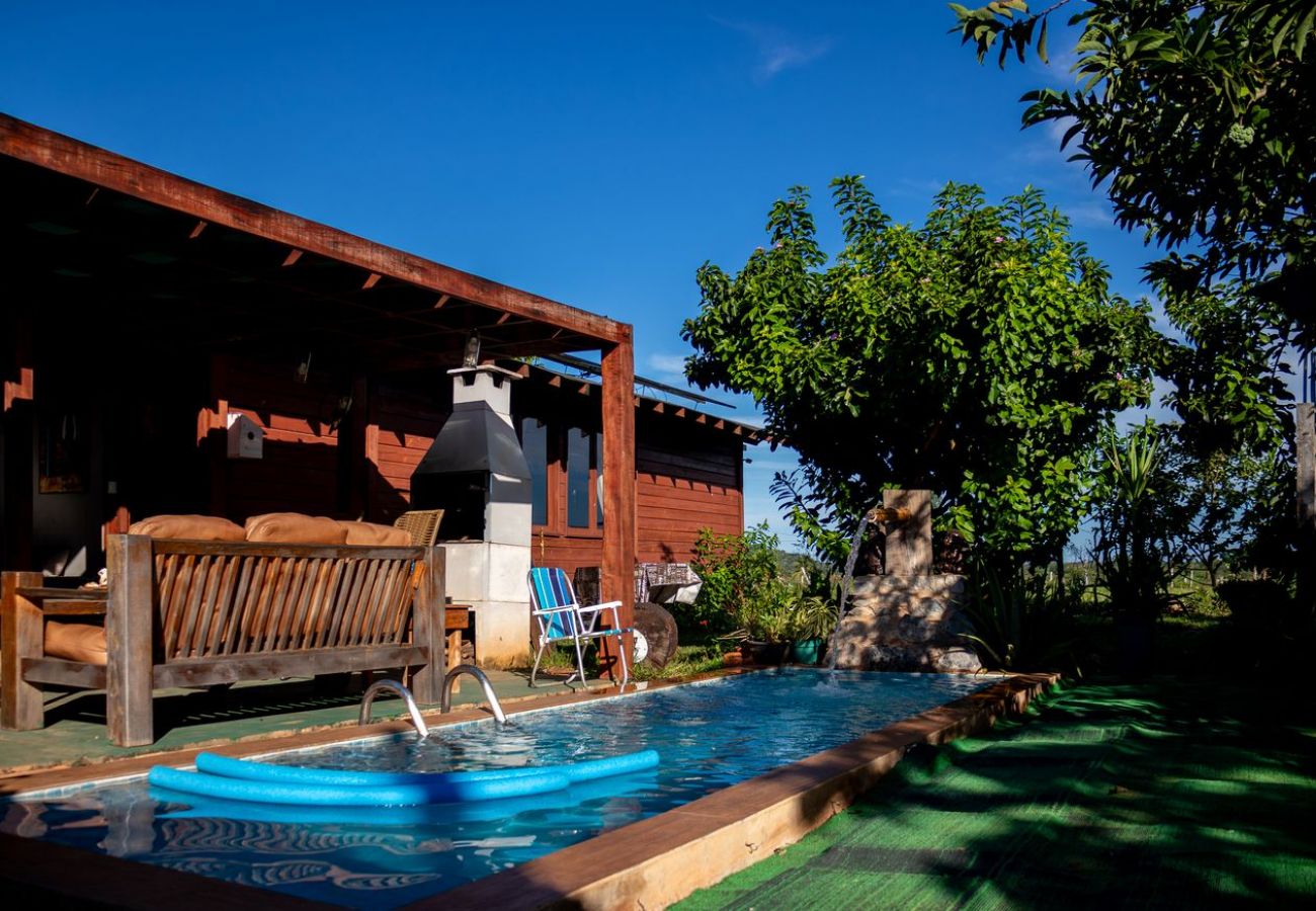 Chalé em Bonito - Chalé c/ Ar-Condicionado, Piscina e Churrasqueira