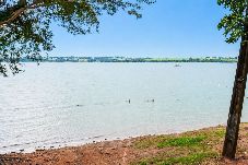 Casa de Campo em Sales - Rancho com Piscina, Churrasqueira e Acesso ao Rio