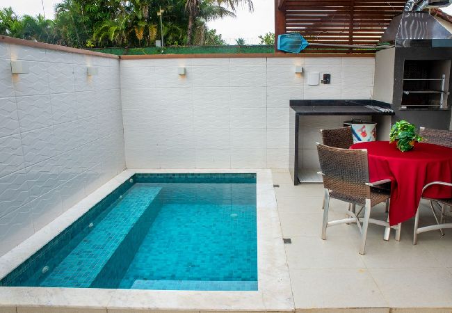 Casa em São Sebastião - Casa em Maresias para 8 pessoas a 350m da praia