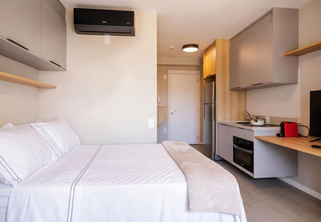Apartamento em São Paulo - Studio c/ Academia perto do Aeroporto de Congonha