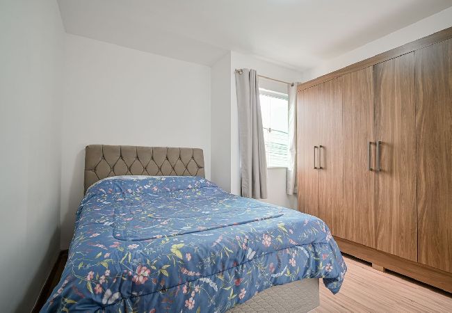 Apartamento em Juiz de Fora - Apartamento c Varanda perto da UFJF e do Aeroporto