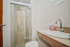 Apartamento em Juiz de Fora - Apartamento c Varanda perto da UFJF e do Aeroporto