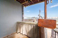 Casa em Itajaí - Casa para 12 em Itajaí | Piscina e Churrasqueira