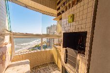 Apartamento em Praia Grande - Apto Beira-Mar com Garagem e Vista Mar no Caiçara