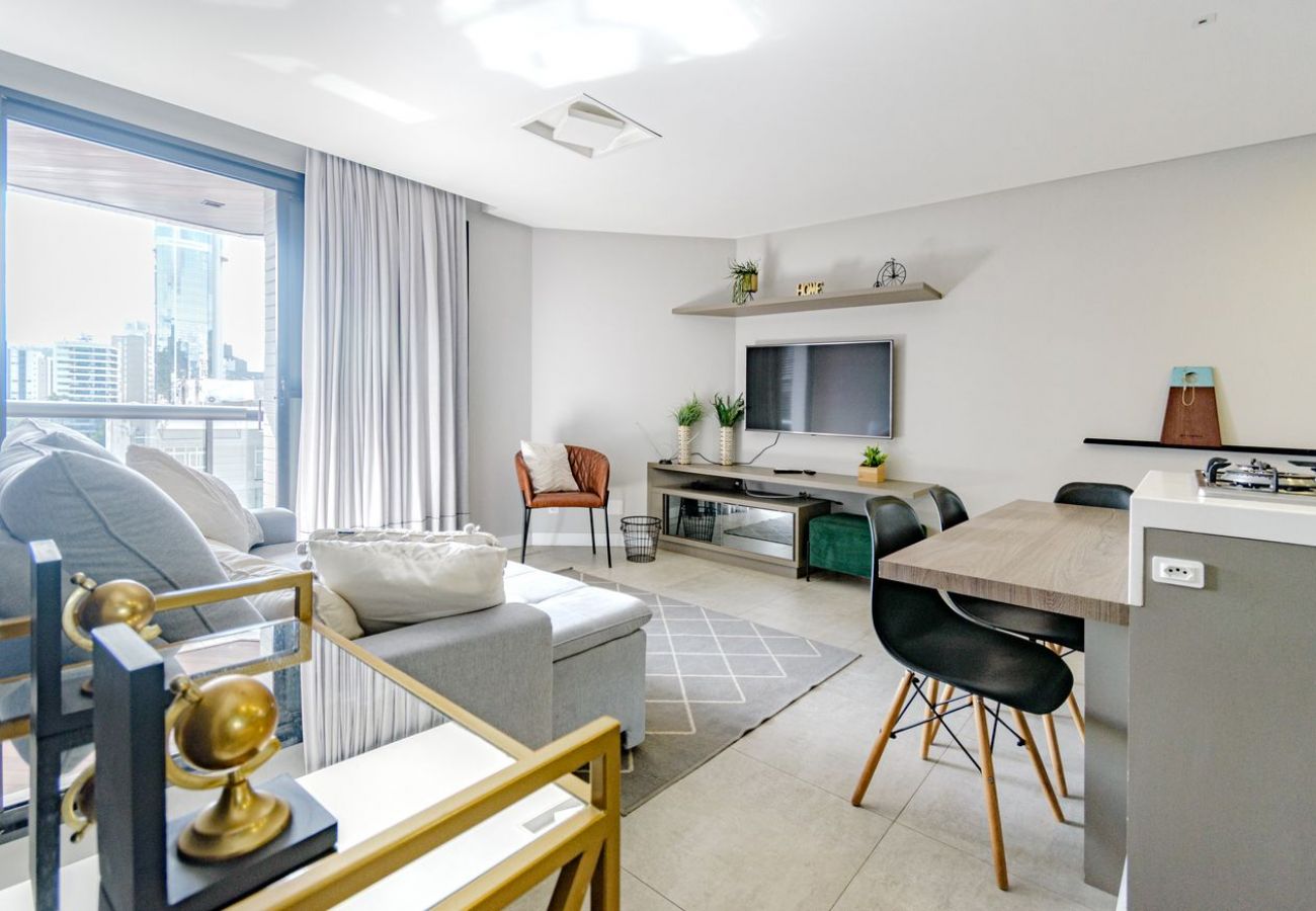 Apartamento em Blumenau - Apartamento com Varanda e Ar no Centro de Blumenau