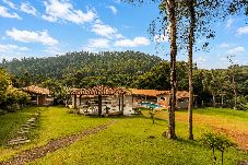 Casa de Campo em São Roque - Chácara c/ Piscina, Campo e Sinuca e Churrasqueira