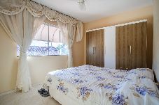 Apartamento em Rio das Ostras - Apto com Garagem a 550 metros da Praia do Centro