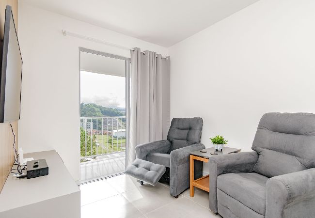 Apartamento em Blumenau - Apto Climatizado com Garagem Perto do Aeroporto