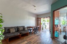 Casa em Maricá - Casa com Churrasqueira a 550m da Praia Itaipuaçu