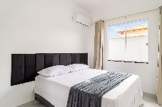 Casa em Cabo Frio - Casa com Piscina e Churrasqueira - Nova Califórnia