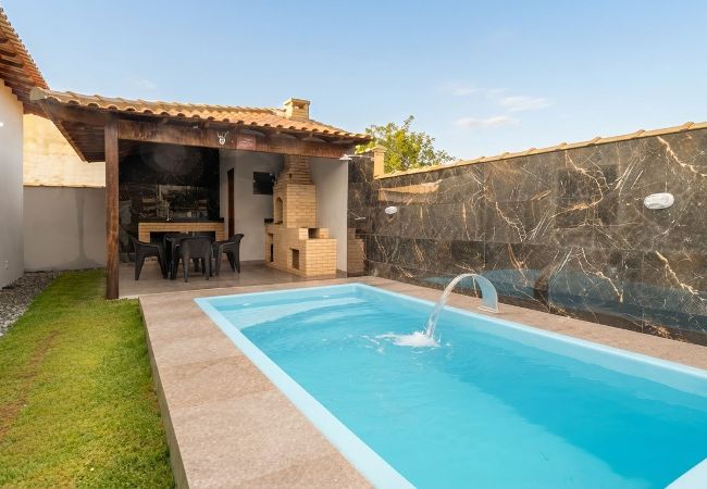 Casa em Cabo Frio - Casa c/ Piscina e Churrasqueira no Nova Califórnia