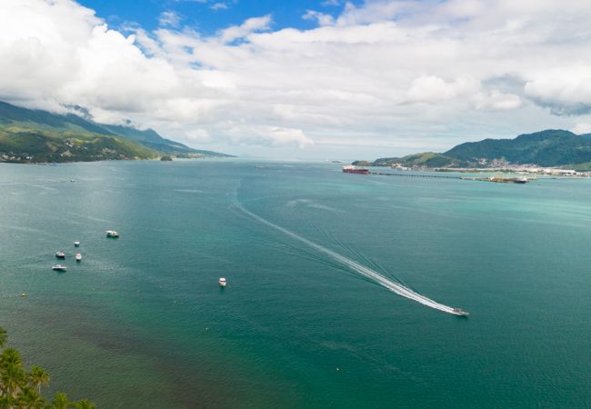 Casa em Ilhabela - Casa com Churrasqueira e Ar no Engenho D’Água