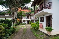 Casa em Ilhabela - Casa com churrasqueira a 700m da Praia do Engenho