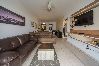 Apartamento em Praia Grande - Apto c/ Varanda Vista Mar p/ 6 pessoas em Caiçara