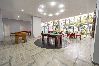 Apartamento em Guarujá - Apto p/ 5 com Ar a 150m da Praia das Pitangueiras