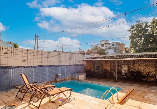 Casa em Rio de Janeiro - Casa com Piscina em Condomínio no Recreio