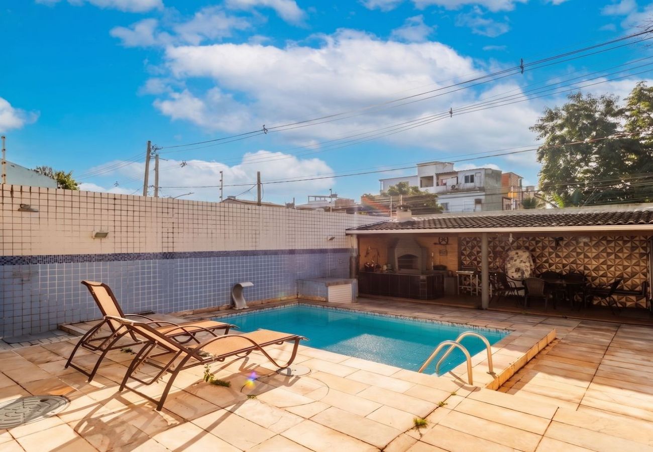 Casa em Rio de Janeiro - Casa com Piscina em Condomínio no Recreio